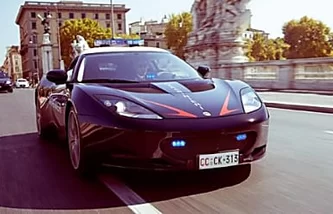 Le foto delle auto della polizia più belle e veloci del mondo